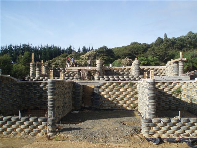 maison en pneus
